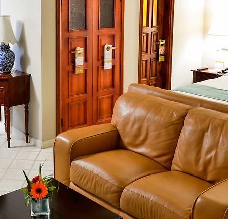 Hotel Plaza Del Libertador Tegucigalpa Bagian luar foto
