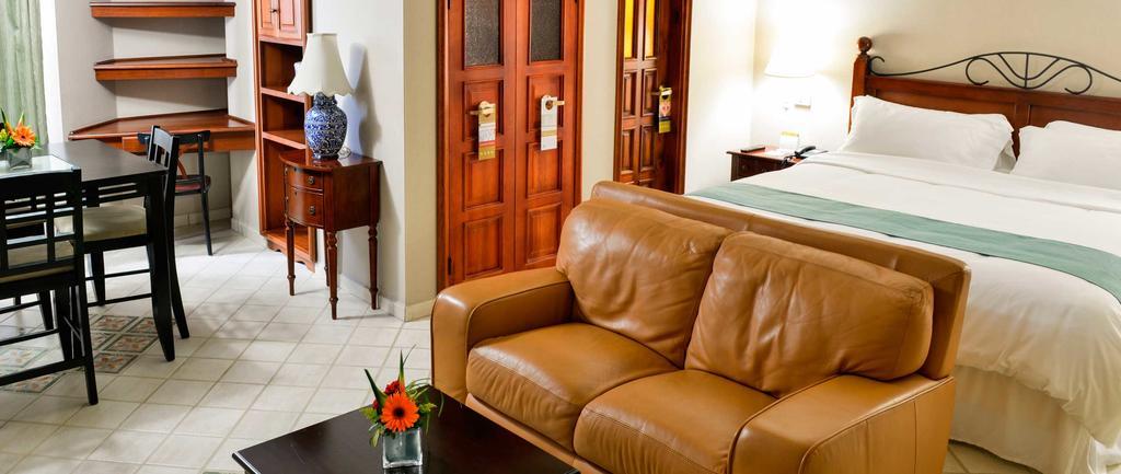 Hotel Plaza Del Libertador Tegucigalpa Bagian luar foto