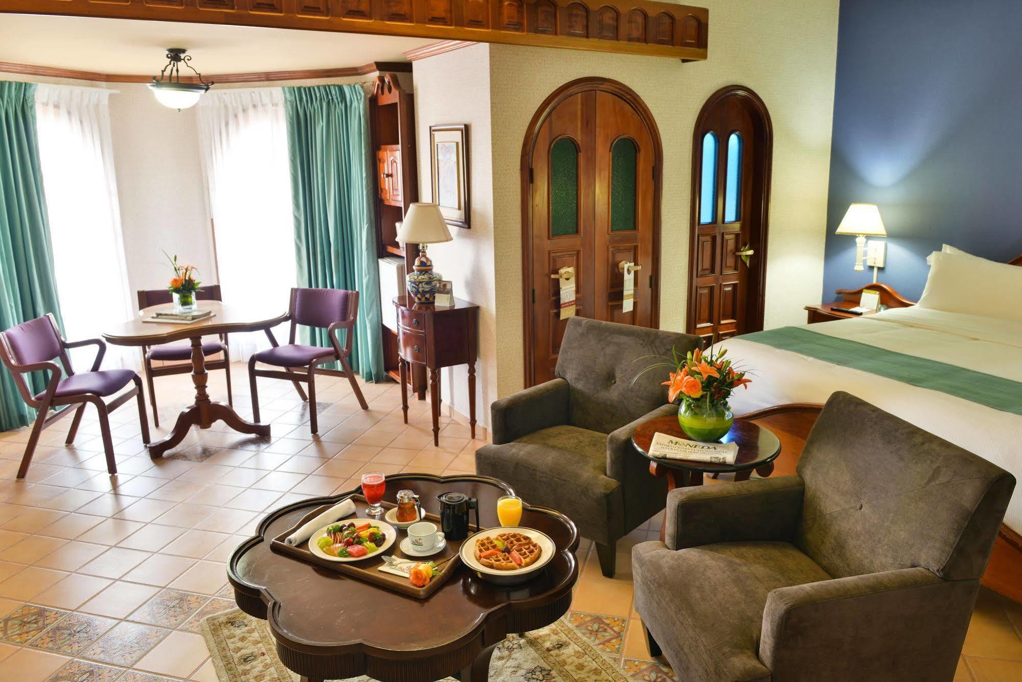Hotel Plaza Del Libertador Tegucigalpa Bagian luar foto